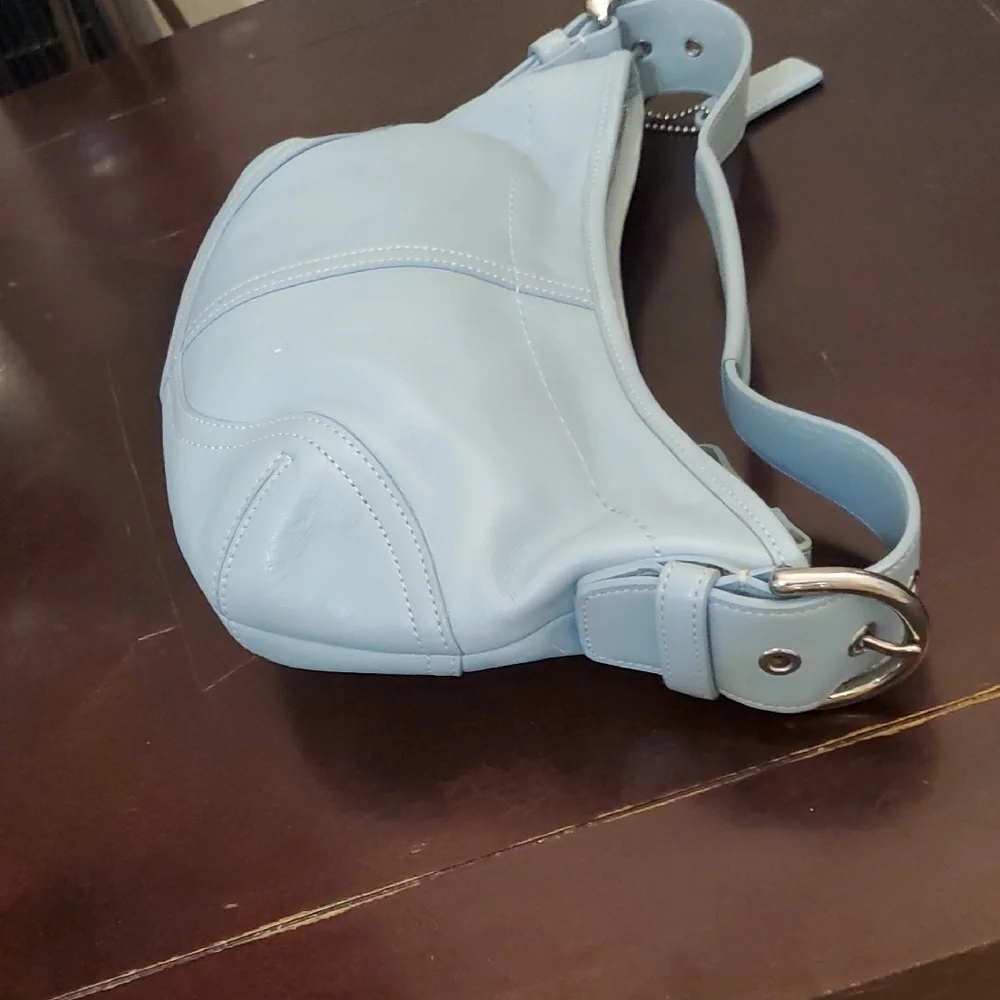 ONE DAY SALE GuC COACH Elegant Sky Blue Hobo Bag - Picture 3 of 8